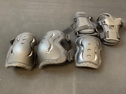 Kids Protective Gear Set, L - Lot 562