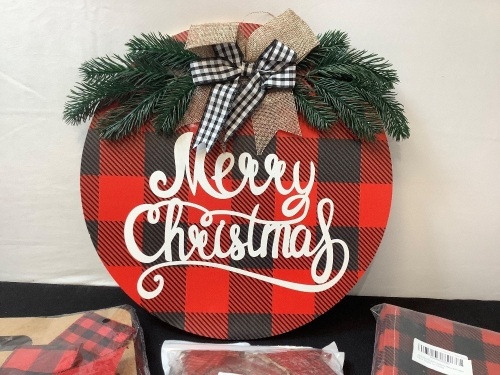 Misc Buffalo Plaid Christmas Bundle - Lot 375