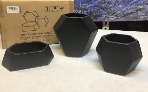 3 Piece Ceramic Geometric Flower Pot Set, Black - Appears New  - Lot 142