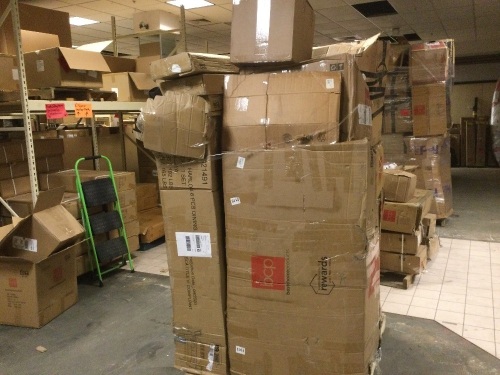 Pallet of Salvage Returns. Will Contain Broken or Incomplete Items - Lot 1083
