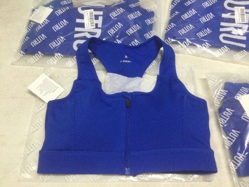 Lot of (5) Vutru Zip Front Sports Bras, M - New - Lot 1071