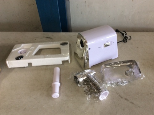 2800 Watt Electric Meat Grinder - E-Comm Return, Tested/Works  - Lot 866