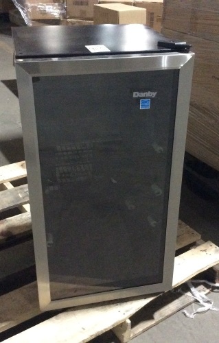 Danby 3.1 Cu Ft 117 Can Beverage Cooler - Appears New with Damage, Tested/Works - Lot 945
