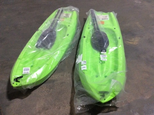 Lot of (2) Lifetime Youth Wave Kayaks with Paddle, 6 Feet - Appear New  - Lot 32