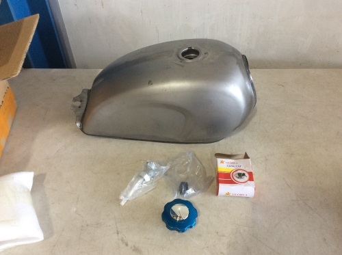 Motorcycle Gas Tank - E-Comm Return, Appears New - Lot 683