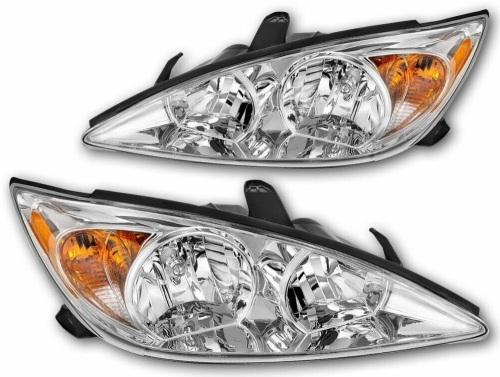 Chrome Housing Headlights Amber Corner For 2002-2004 Toyota Camry - Appears New  - Lot 162