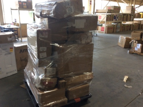Salvage Pallet. Items Will Be Damaged or Incomplete.  - Lot 350
