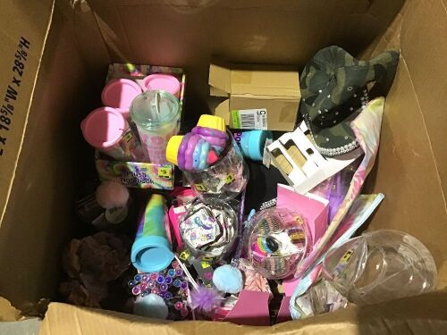 Large Lot of Girls Accessories and Items - Lot 178