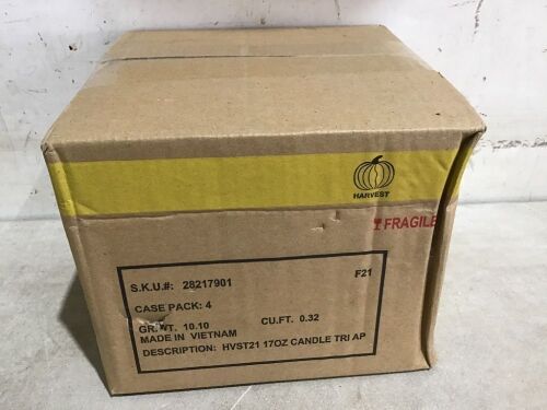 Case of (4) Perfect Harvest Scented Candle 17oz - Lot 558