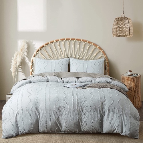 BEDAZZLED Duvet Cover Set, Size Unknown - Lot 258