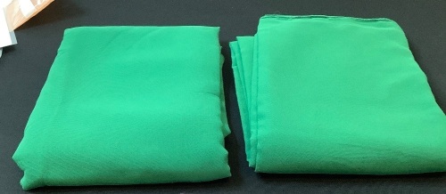 Set of 2 Large Sheer Cloths - Lot 404
