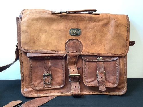 Cuero Leather Messenger Crossbody Bag, Used - Lot 111