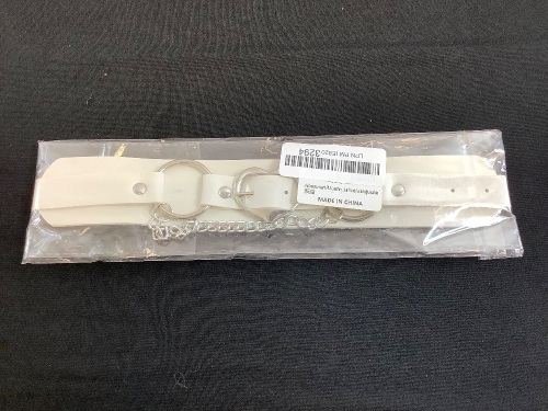 Women's Heart Collar, White - Lot 418