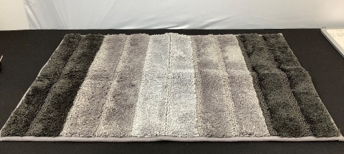 Bathroom Rug - Lot 441