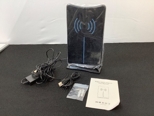 Digital HDTV Antenna - Lot 517