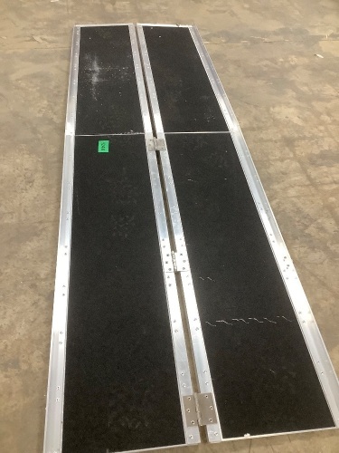 96x29in Foldable/Portable Aluminum Ramp With Skidproof Carpeting - Lot 9248