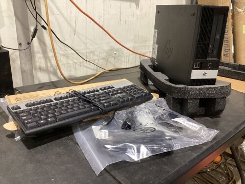 HP rp5800 Computer Retail System POS - Lot 234