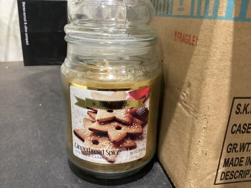 Case of (4) Gingerbread Spice Scented Candles 18 oz - Lot 710