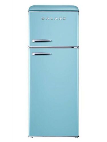 Galanz Retro 7.6 Cu. Ft Top Freezer Refrigerator - Cosmetic Damage - Lot 237