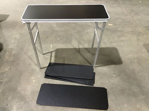Collapsible Table  - Lot 582