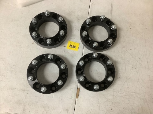 Set of 4 Wheel Spacers For Unknown Vehicle - Lot 9616