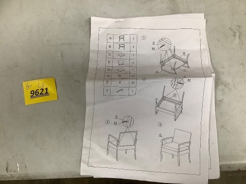 Patio set w/ Chair and Table - Lot 9621