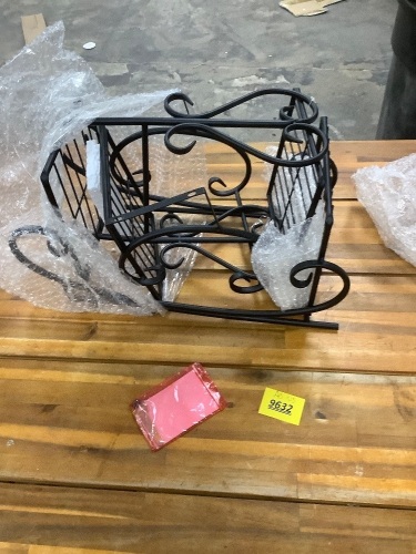 4 Tier Metal Flower Pot Holder Plant Stand Shelf Rack Planter Display - Lot 9632