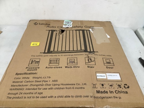Tokkidas Auto Close Safety Gate - Lot 9772