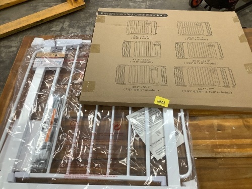 Cumbor Safety Baby Gate - Lot 9812
