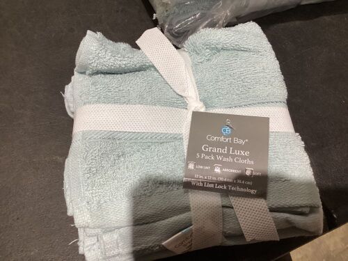 Lot of (13) Grand Luxe 5 Pack Wash Cloths  - Lot 884