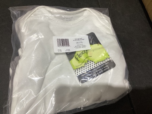 Case of (24) Hanes Ultimate Baby Flexy 5 Pack Short Sleeve Bodysuits, 12-18M   - Lot 956