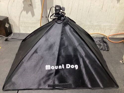 Mount Dog Softbox Light - Lot 941
