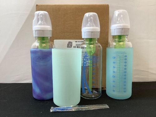Dr. Brown's Baby Bottle Set - Lot 132