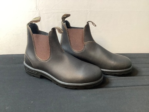 Blundstone 500 Chelsea Boots - Women's 10 - Lot 162