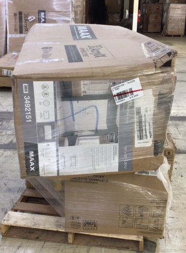 Liquidation Salvage Pallet - 4 Toilets, 1 Bathtub - Lot 371