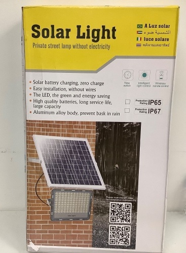 Solar Light, Appears New, Untested, Sold as is - Lot 244