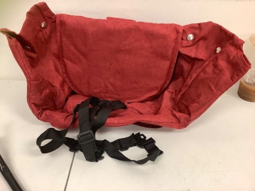 Portable Baby Feeding Seat/ High Chair, E-Commerce Return, Sold as is - Lot 295