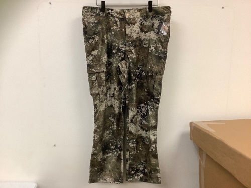 Microtex Classic Pants for Men, 38x32, Appears New, Sold as is - Lot 391
