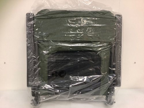Foldable Camp Chair, Appears New, Sold as is - Lot 577