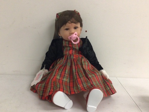 Pinky Reborn Lifelike Baby Doll, Appears New, Sold As-is - Lot 467