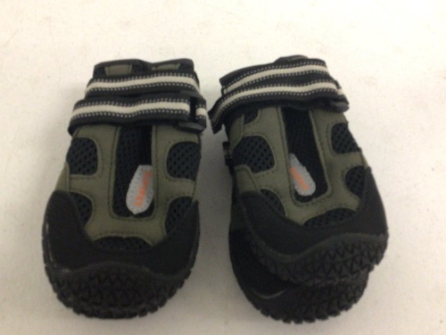 HIPIPET Dog Boots Breathable Outdoor Anti-Slip Size 5 2.56"*2.20", Appears New, Sold As-is - Lot 496