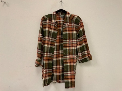Natural Reflections Ladies Flannel Shirt, Appears New, Sold as is - Lot 425