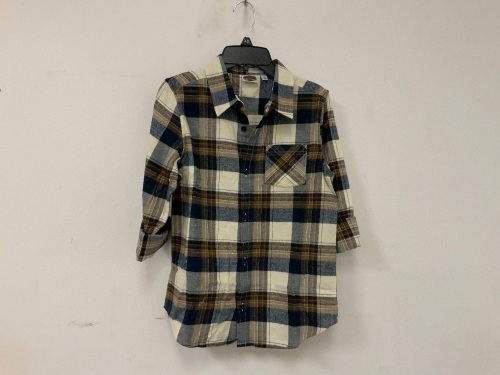 Lot of (2) Outdoor Kids Flannel Shirts, YXL, Appears New, Sold as is - Lot 426