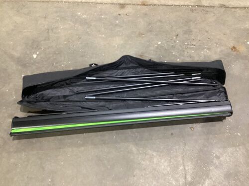 44" Retractable Green Screen  - Lot 482