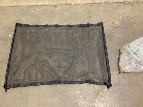 32.5" x 44" Cargo Net  - Lot 745