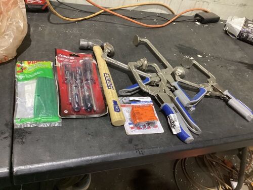 Small Lot of Tools  - Lot 715
