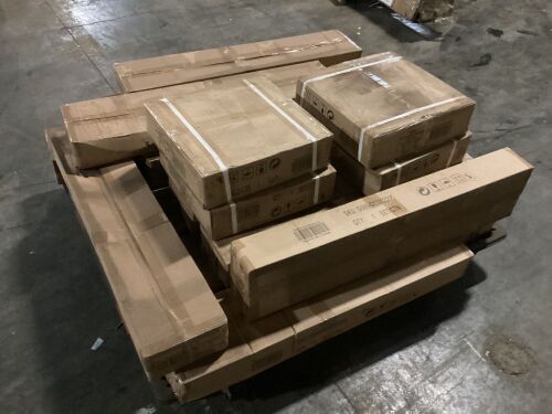 Lot of Stanchion Posts & Bases  - Lot 788