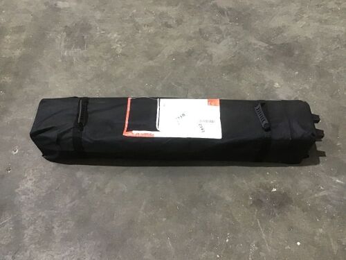 Outdoor Pop Up Tent  - Lot 135