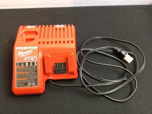 Milwaukee M12 and M18 12-Volt/18-Volt Lithium-Ion Multi-Voltage Battery Charger - Lot 35