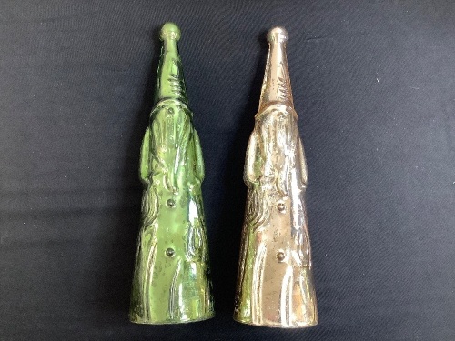 Set of 2 Glass Santas - Lot 397